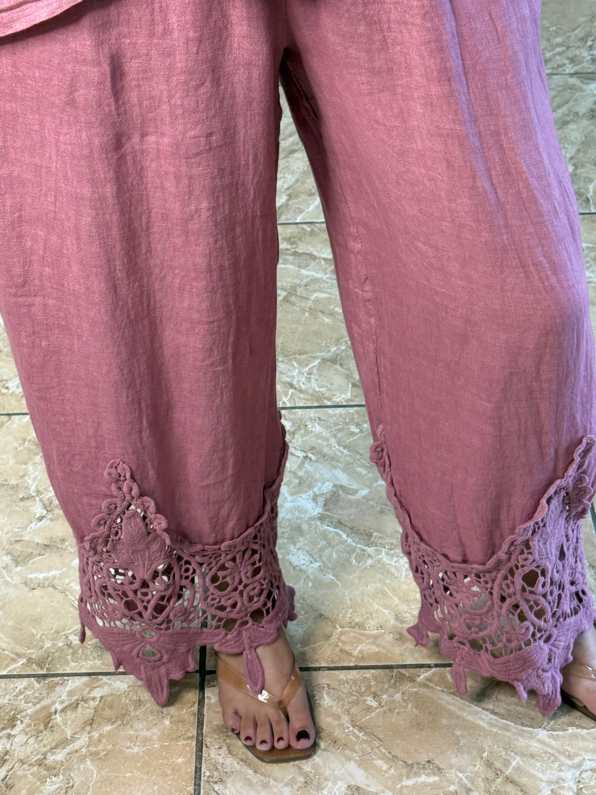 Aura Scalloped Lace/Linen Set (NO RETURNS OR EXCHANGE)