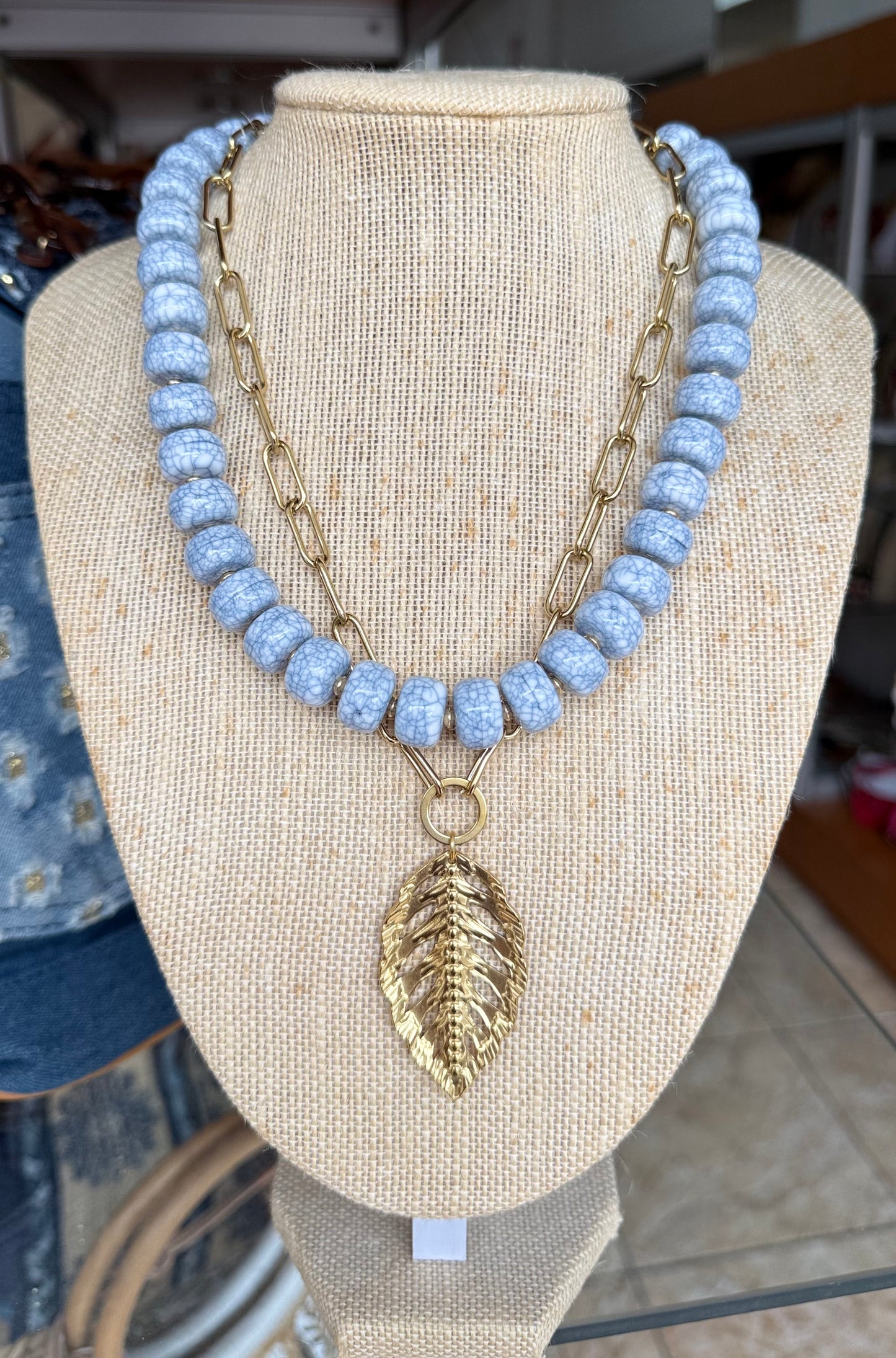 Doble Chain Gold Leaf Pendant Necklace (FINAL SALE)