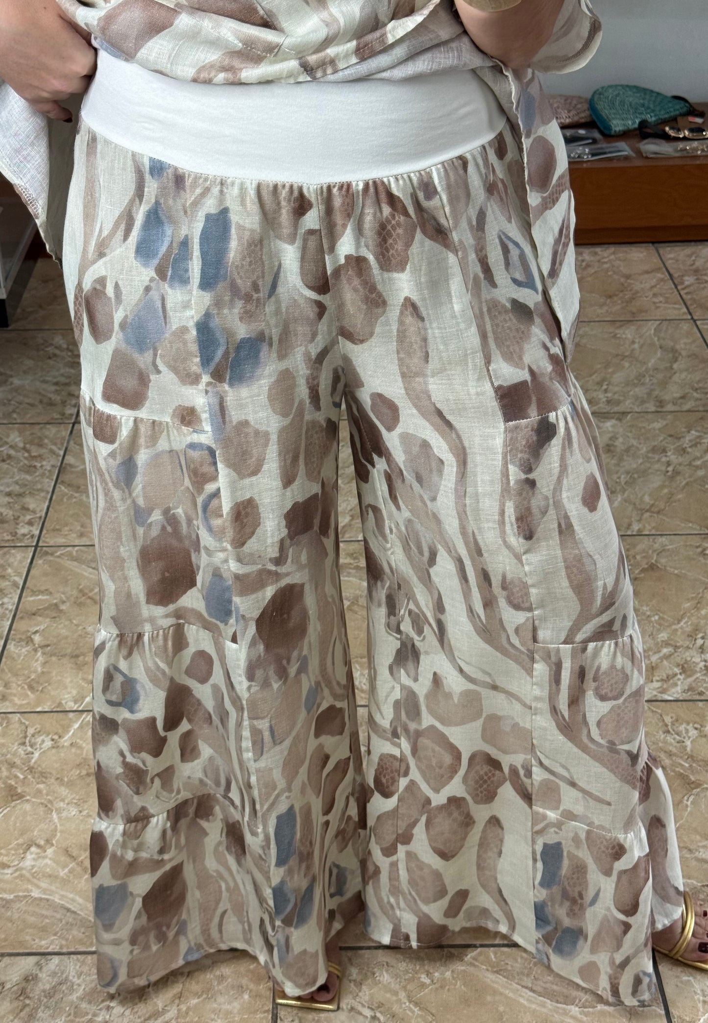 Kalahari Linen Set OS (NO RETURNS OR EXCHANGE)
