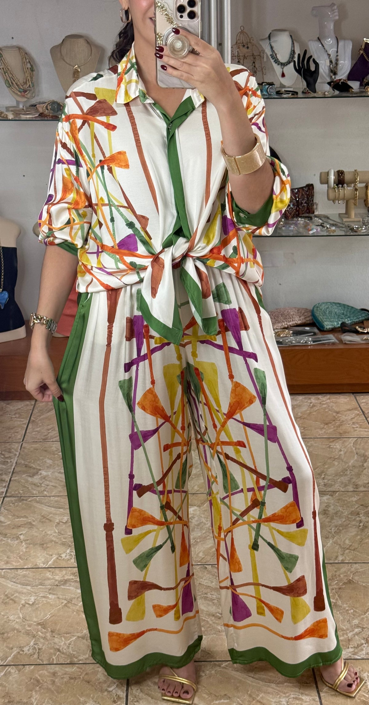 Tassel Print OS Satin Set (NO RETURNS OR EXCHANGE)
