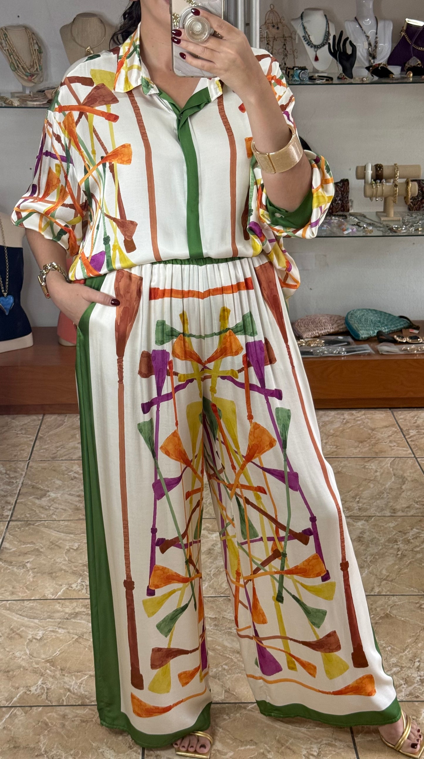 Tassel Print OS Satin Set (NO RETURNS OR EXCHANGE)