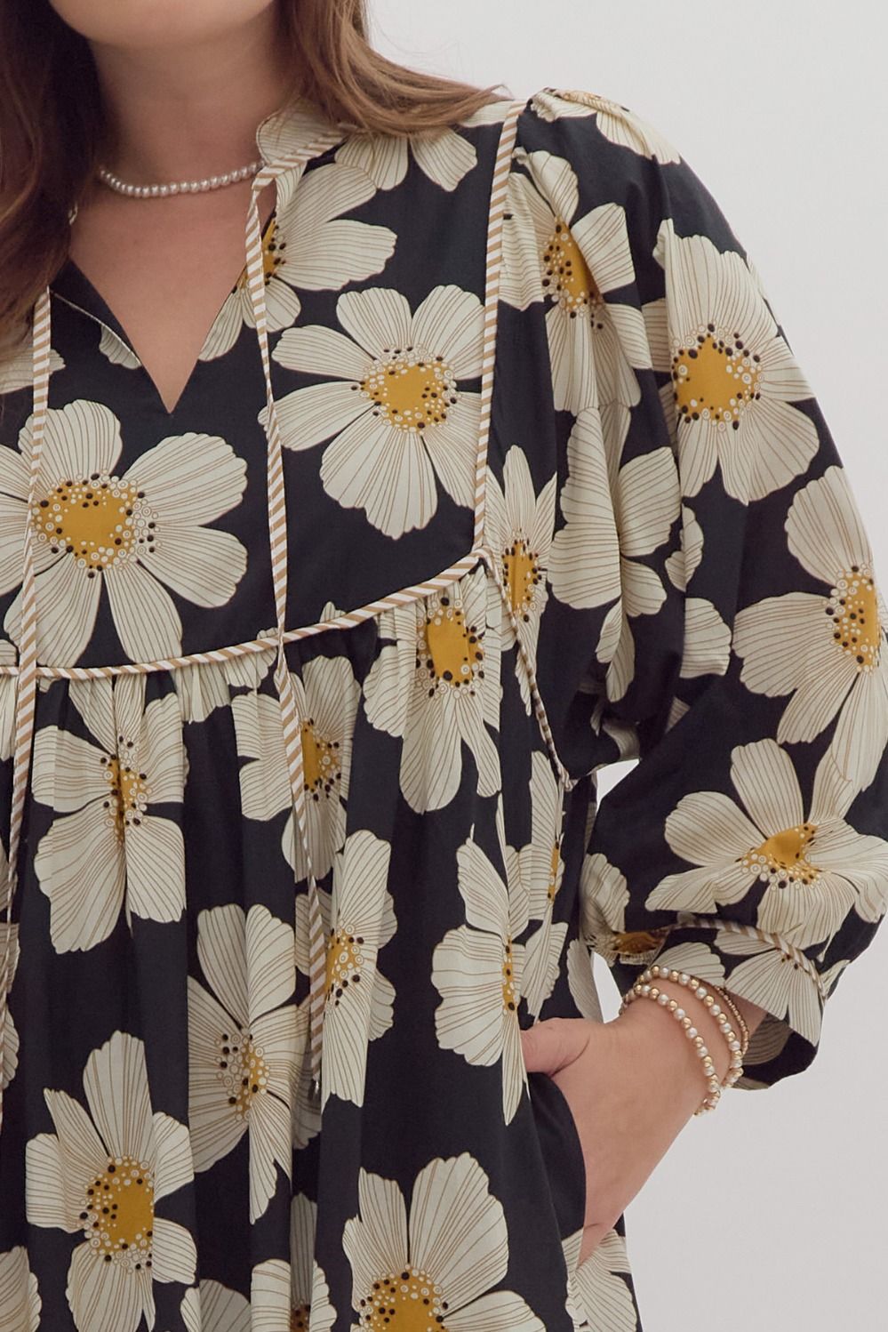 Black Floral V-Neck Mini Dress (PLUS)