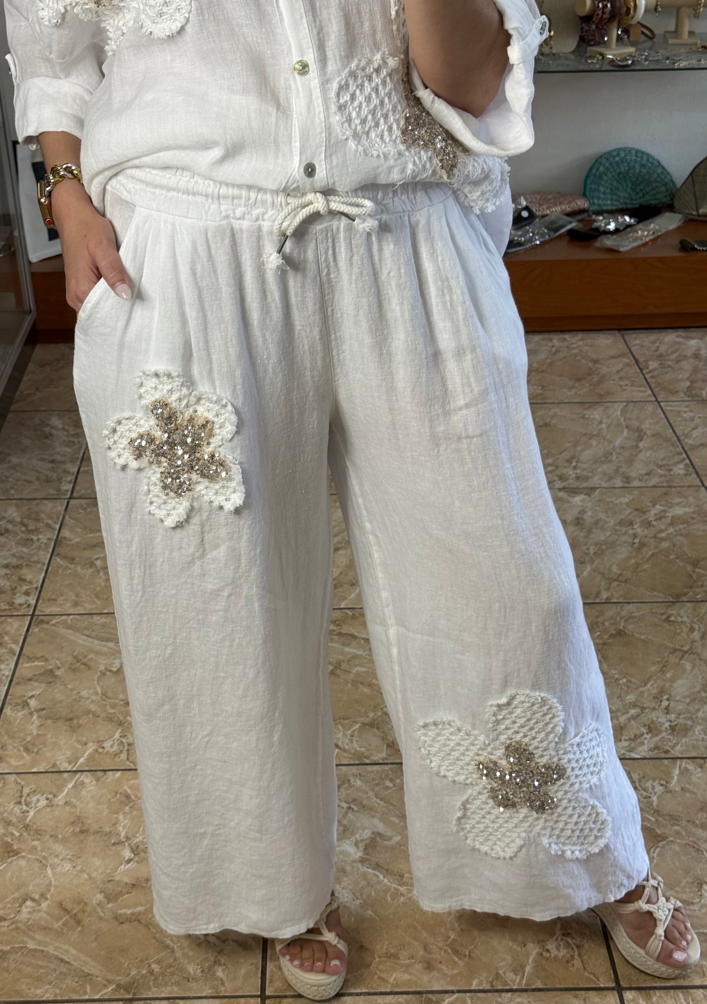 Sequins Flowers OS Top & Pant Set (NO RETURNS OR EXCHANGE)