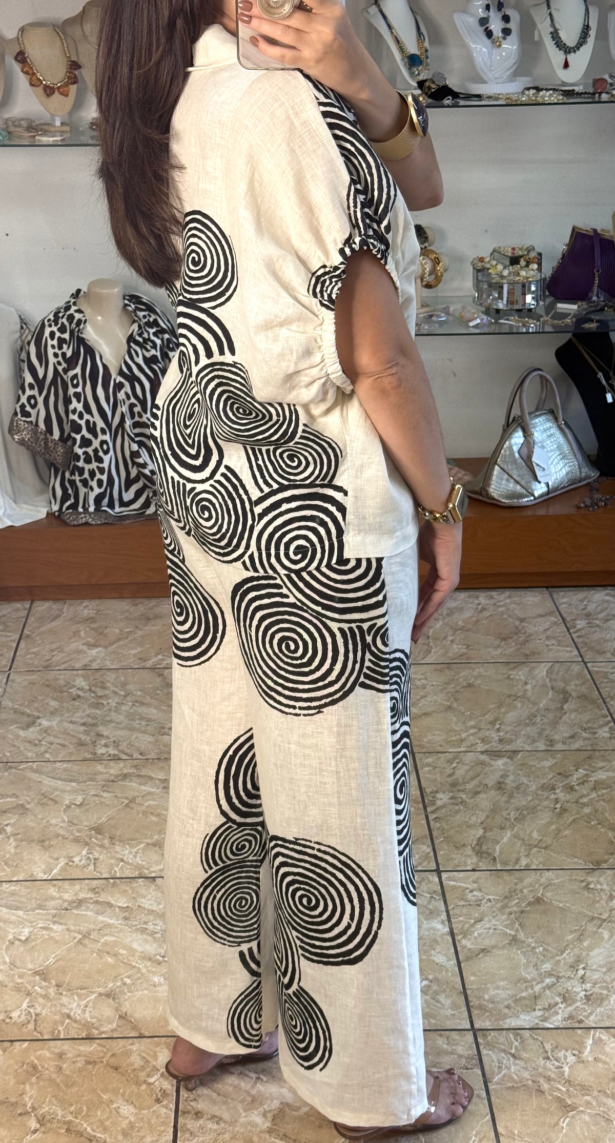 Spiral Pattern OS Top & Pant Set (NO RETURNS OR EXCHANGE)