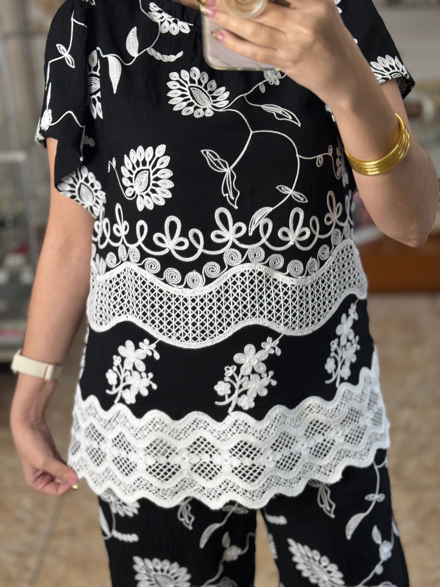 Black/White Embroidered Set