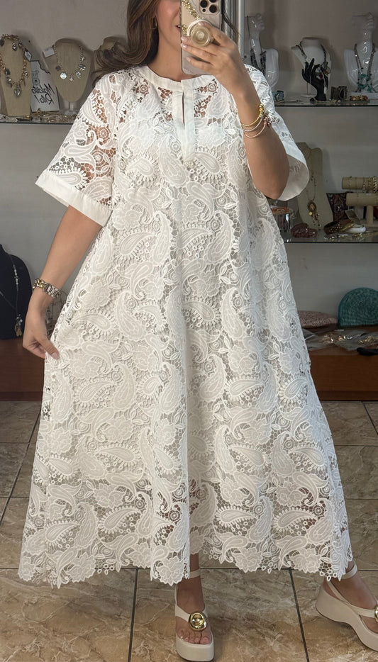 White Paisley OS Maxi Dress (NO RETURNS OR EXCHANGE)