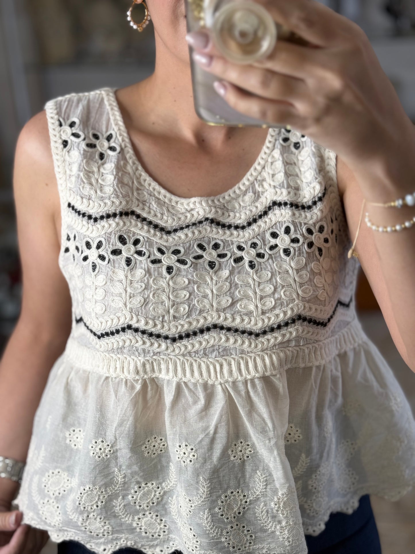 Natural/Black Floral OS Top (NO RETURNS OR EXCHANGE)