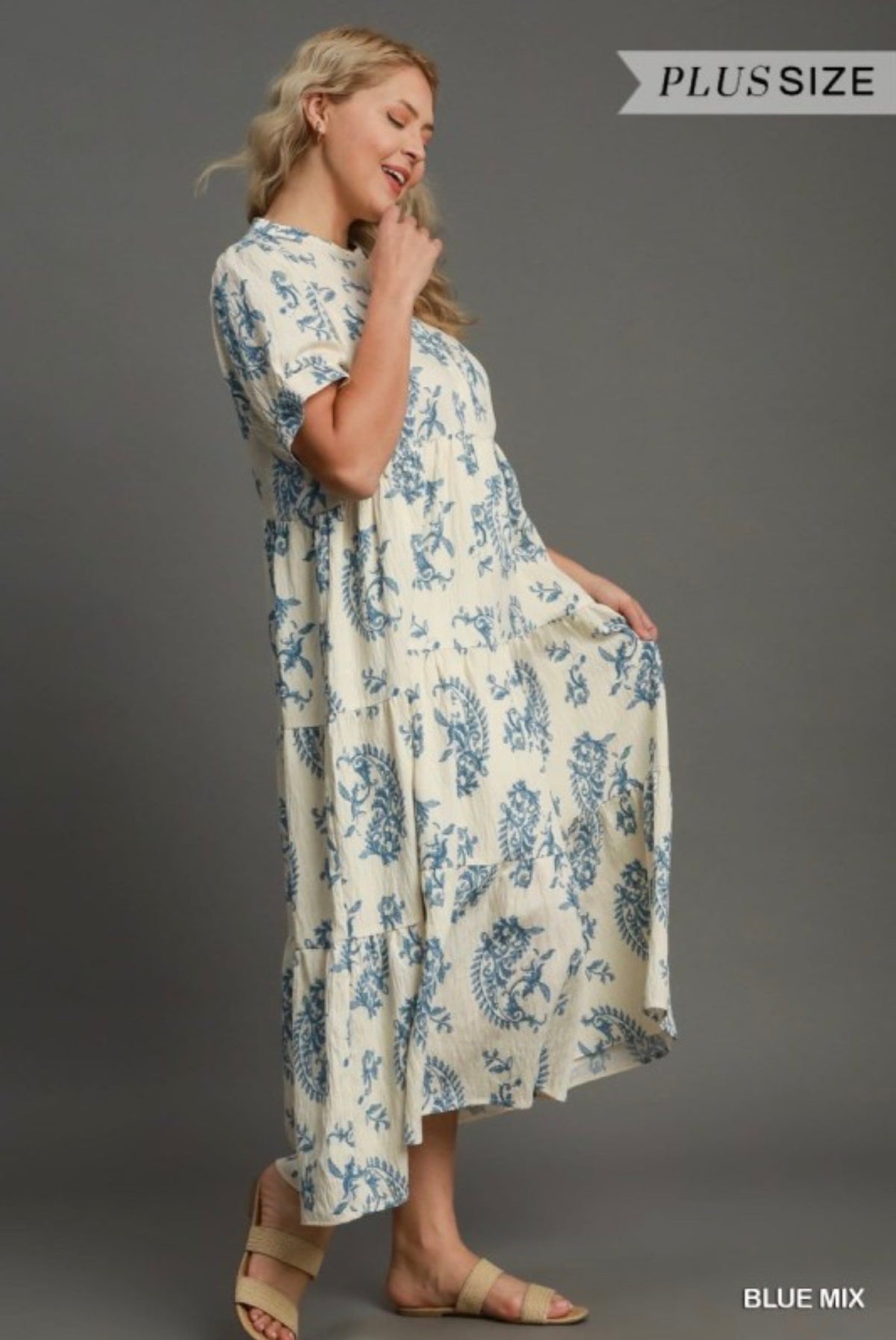 Tiered Textured Midi Dress (PLUS)