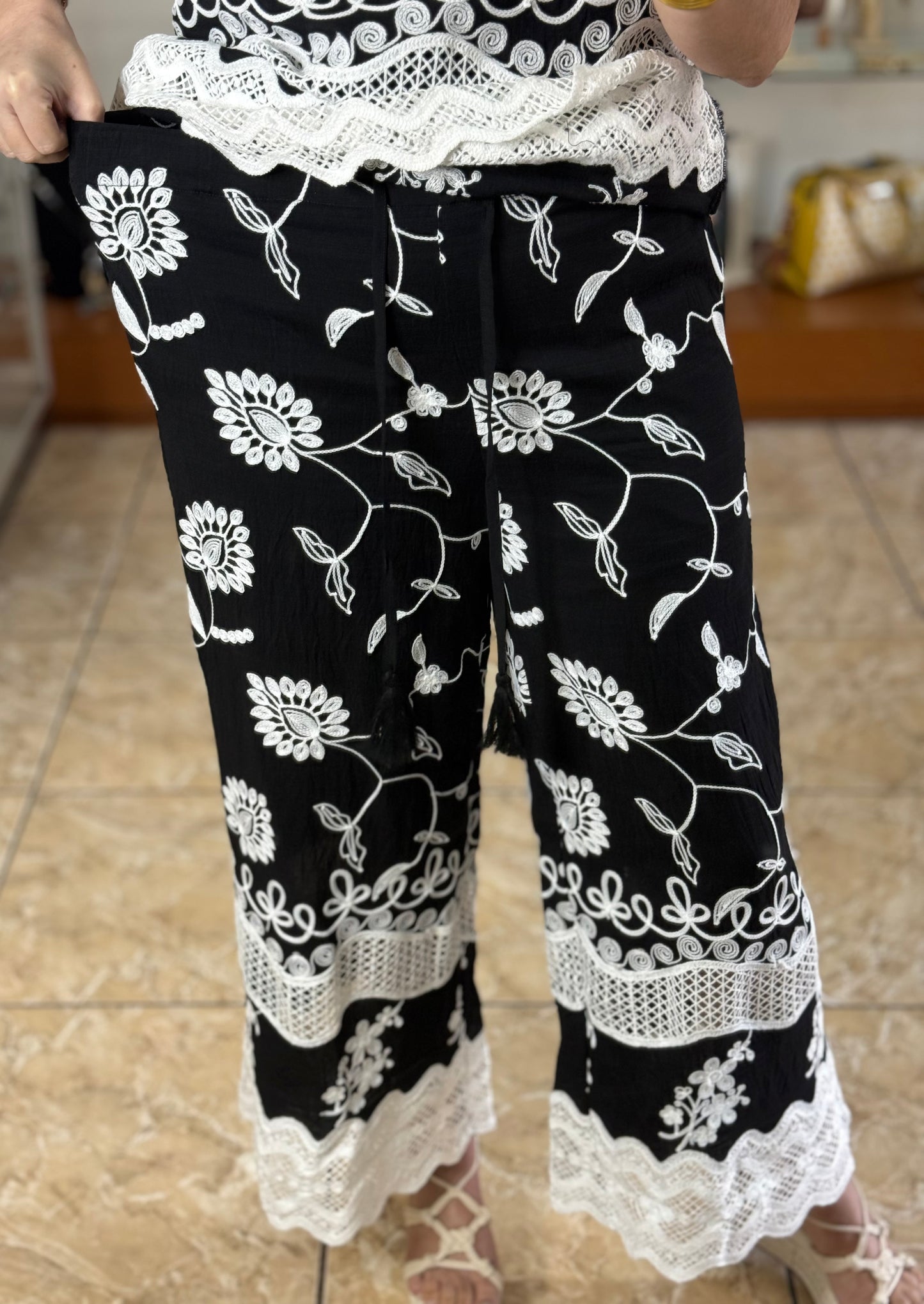 Black/White Embroidered Set