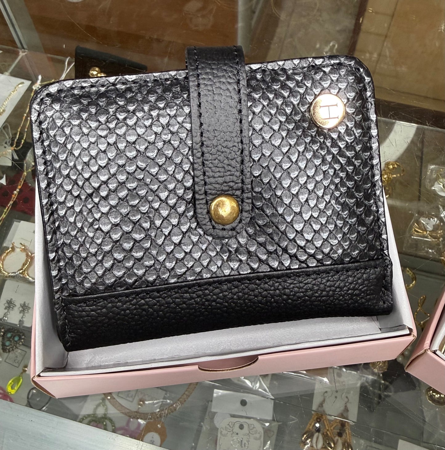 HARA Mini Wallet (NO RETURNS OR EXCHANGE)