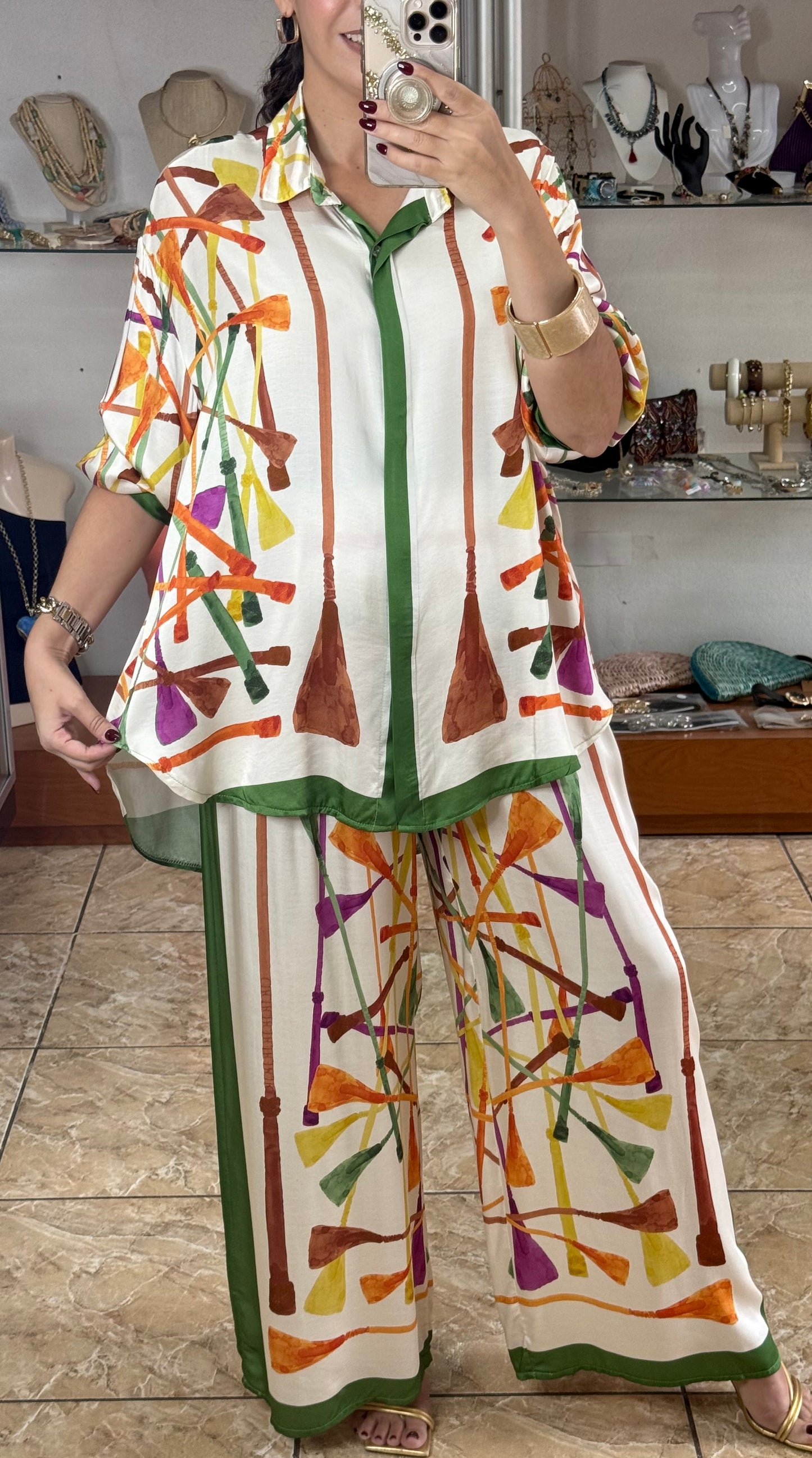Tassel Print OS Satin Set (NO RETURNS OR EXCHANGE)