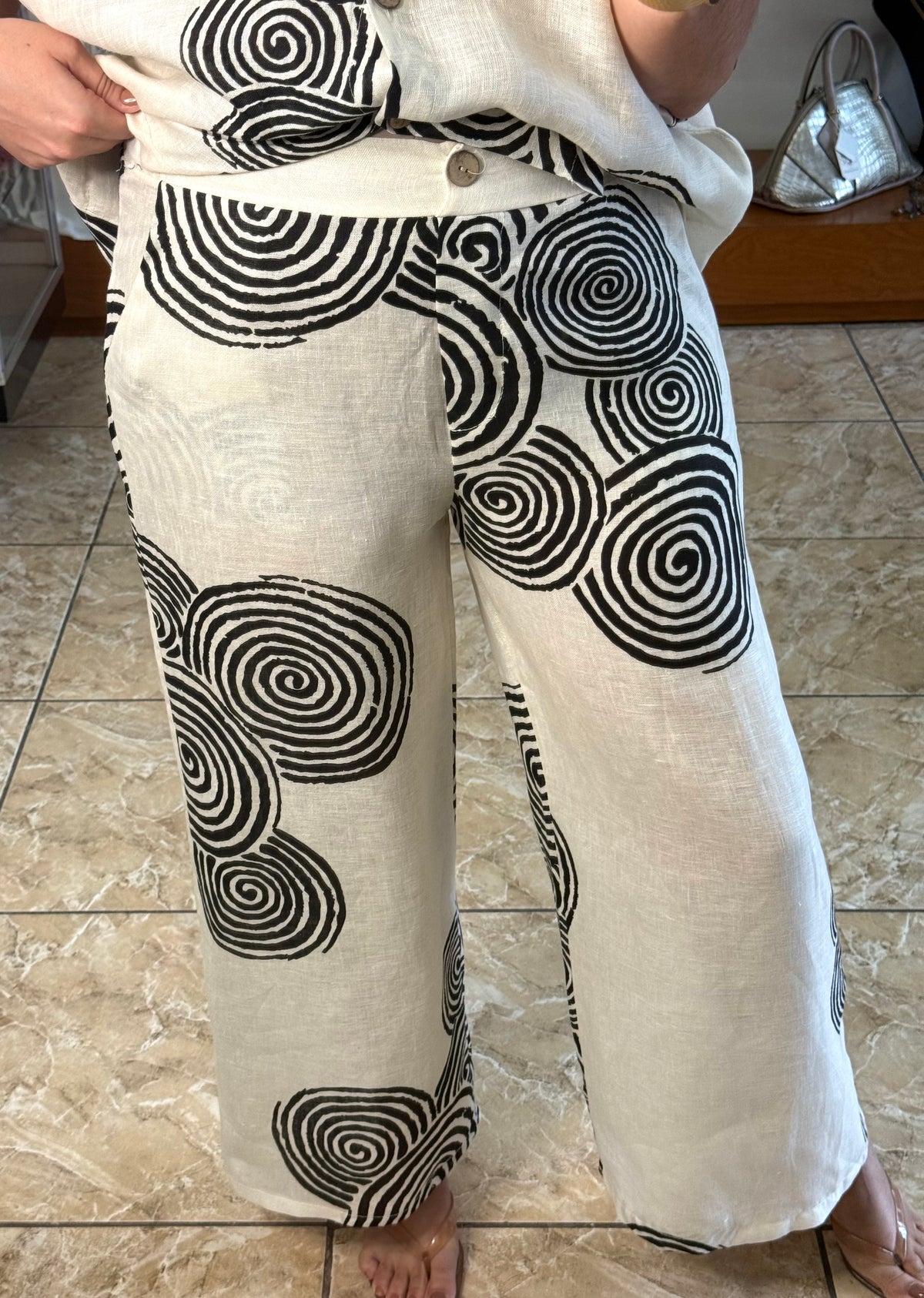 Spiral Pattern OS Top & Pant Set (NO RETURNS OR EXCHANGE)