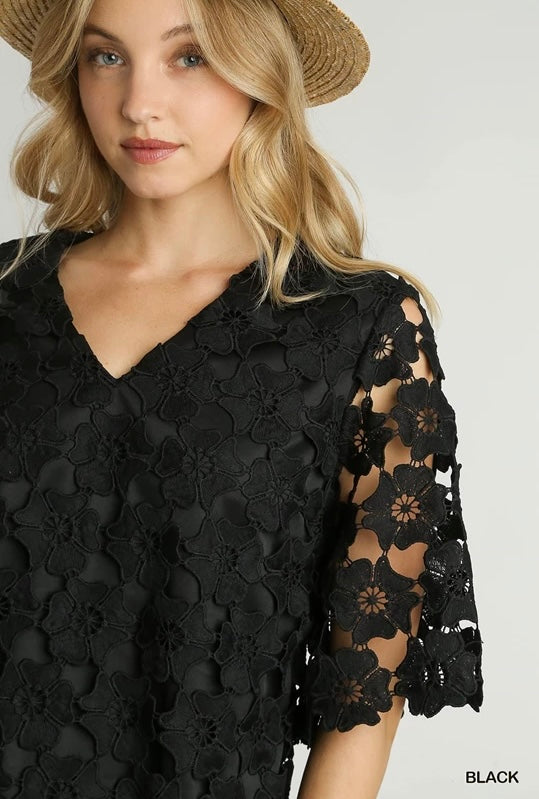 Scalloped Floral Lace V-Neck Top