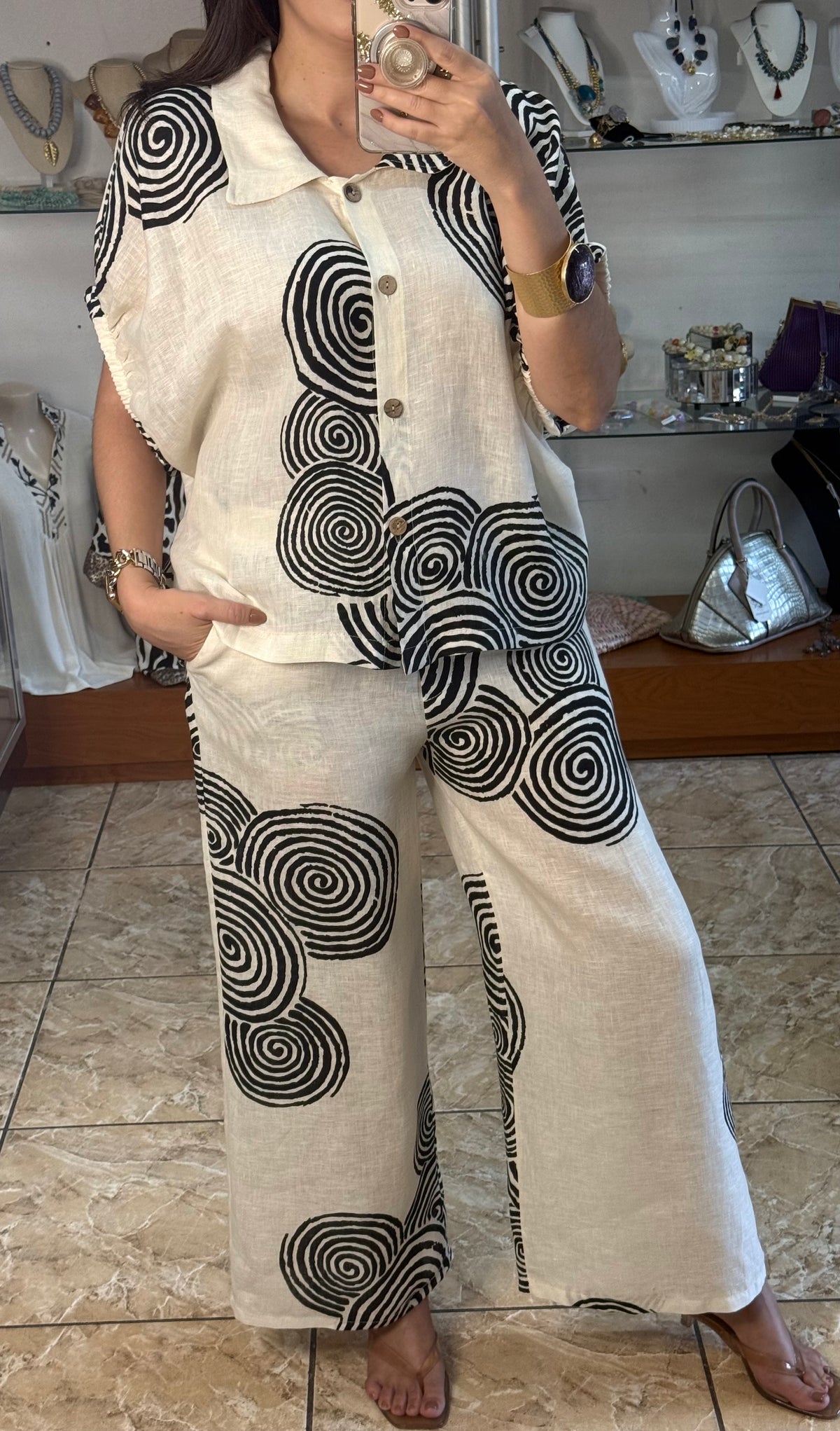 Spiral Pattern OS Top & Pant Set (NO RETURNS OR EXCHANGE)