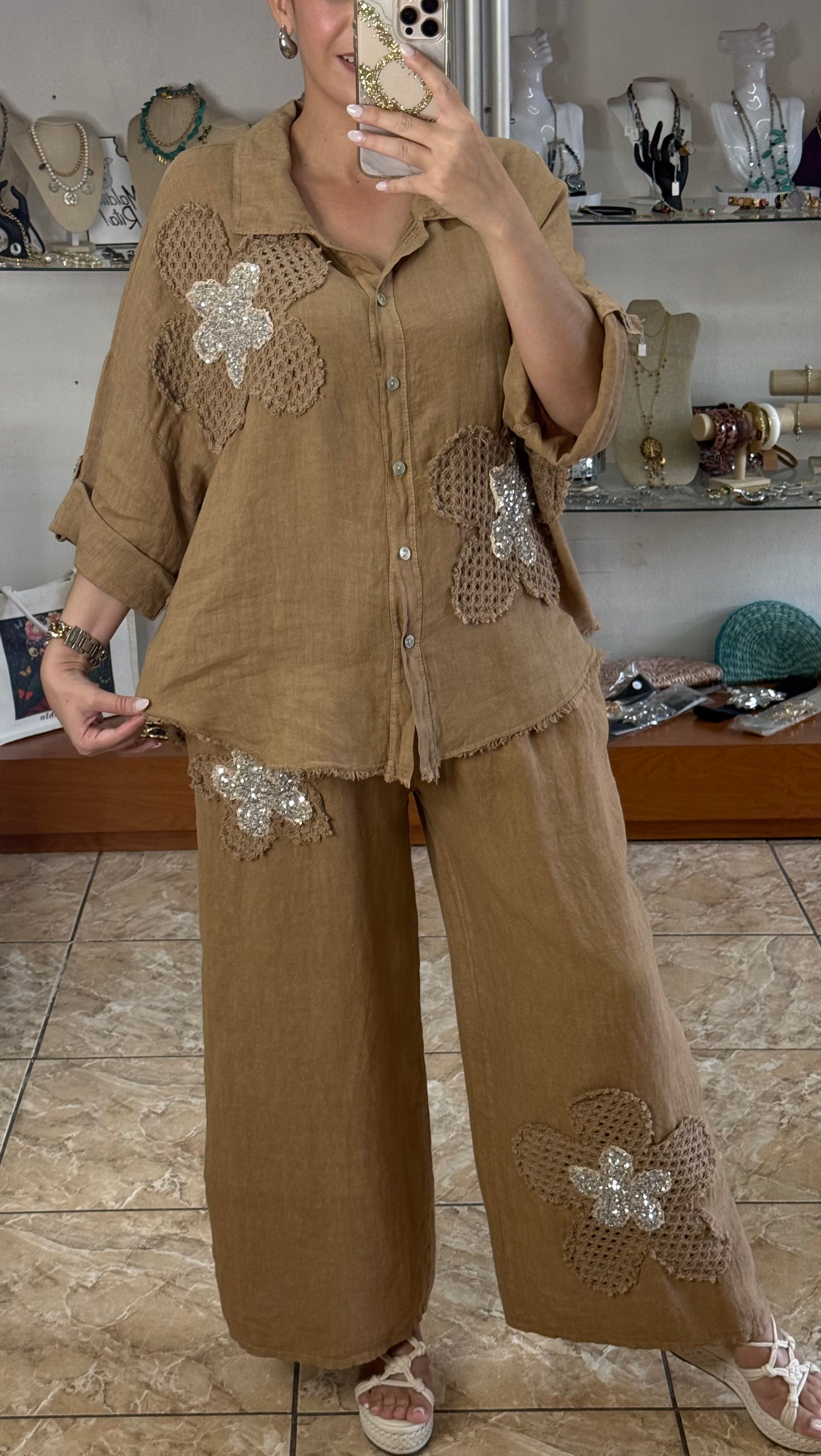 Sequins Flowers OS Top & Pant Set (NO RETURNS OR EXCHANGE)