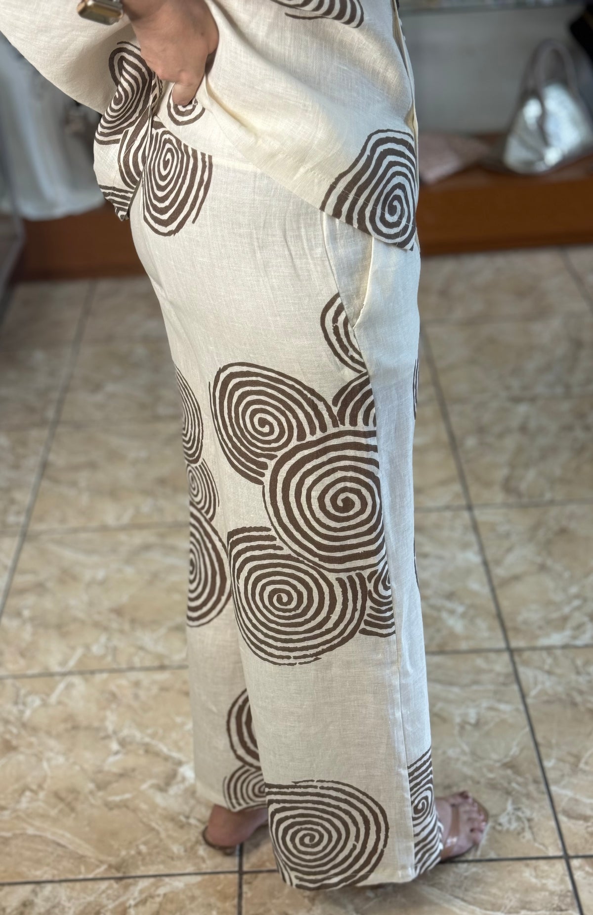 Spiral Pattern OS Top & Pant Set (NO RETURNS OR EXCHANGE)