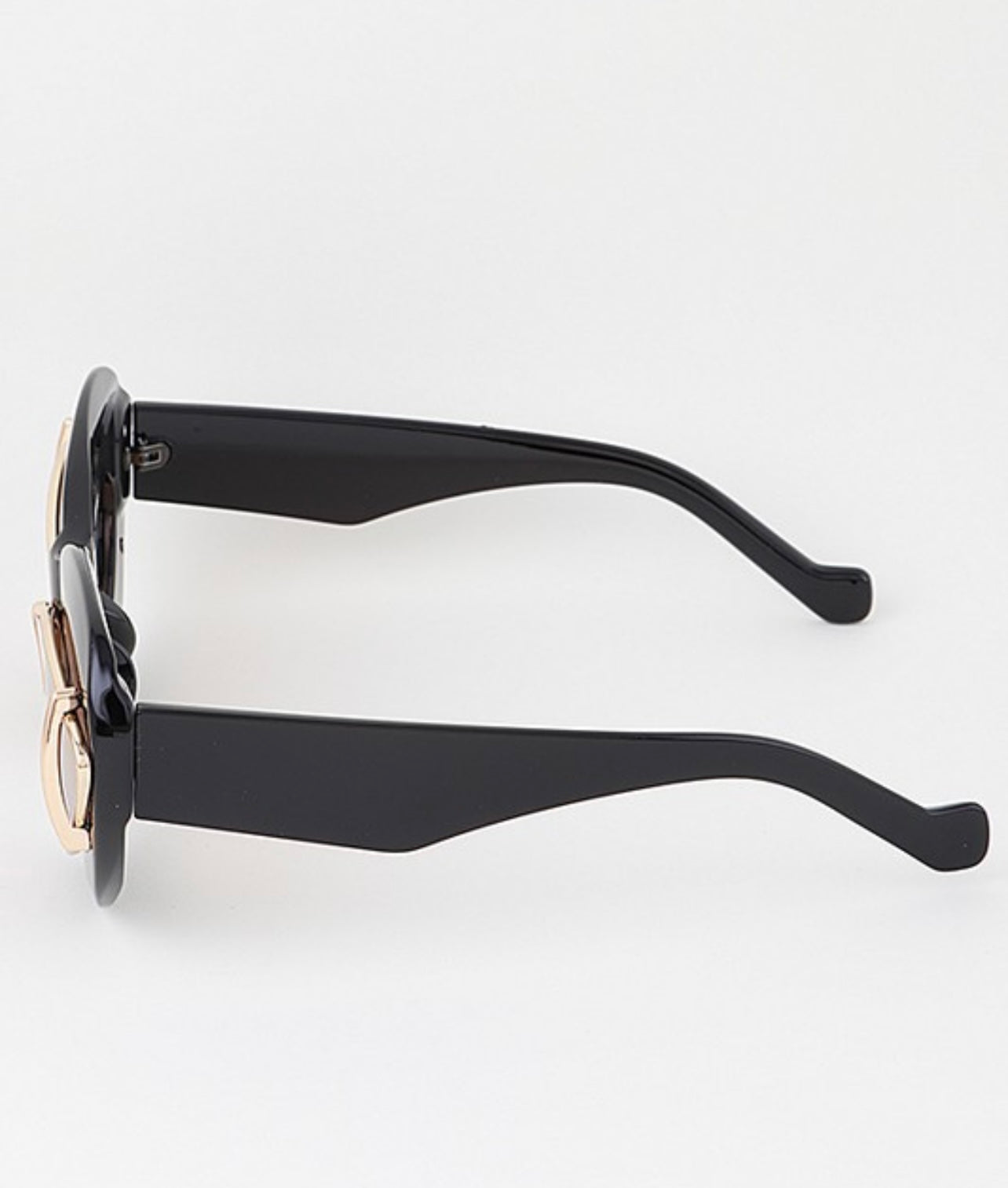 Metal Detail Sunglasses