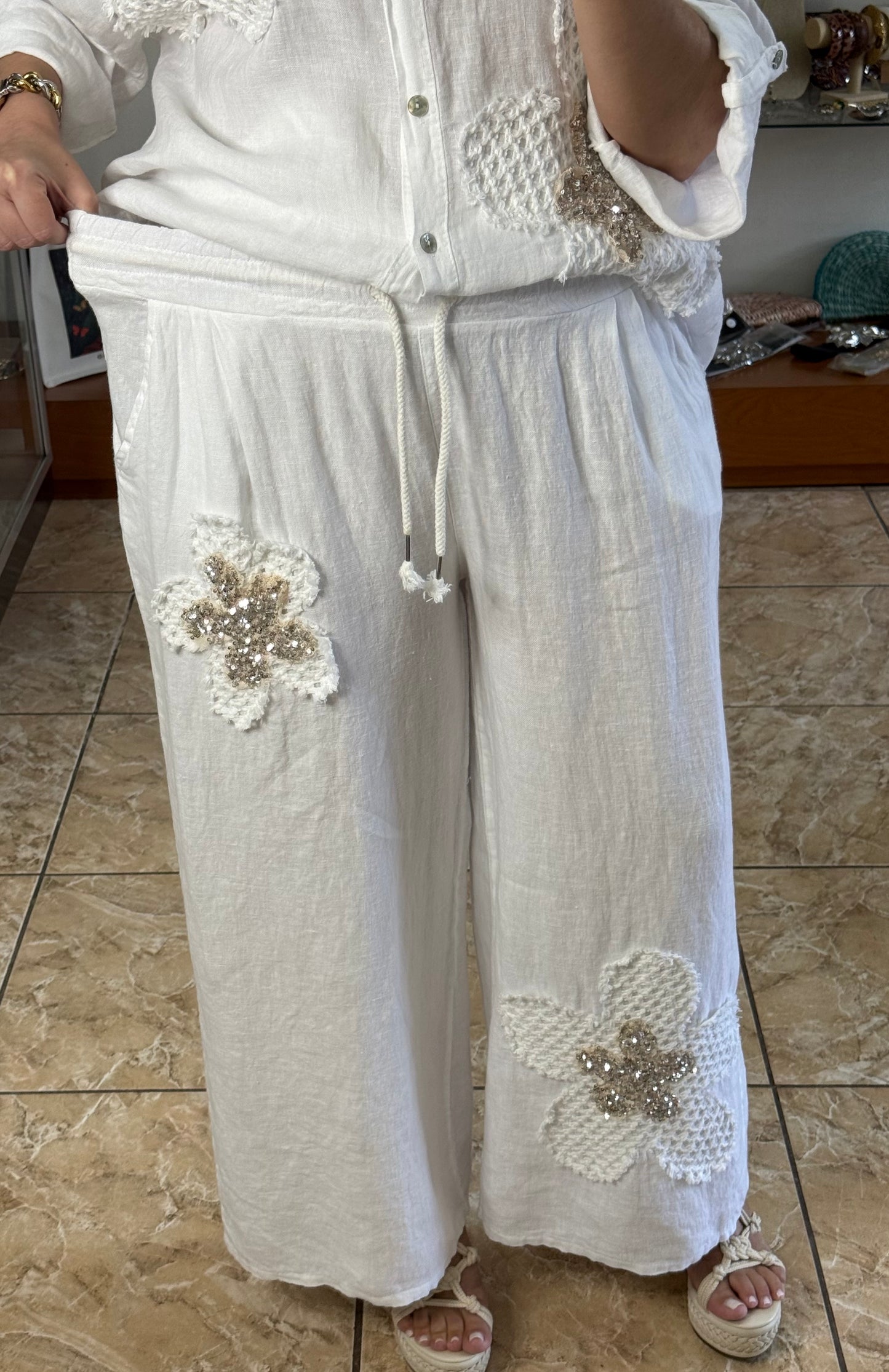 Sequins Flowers OS Top & Pant Set (NO RETURNS OR EXCHANGE)