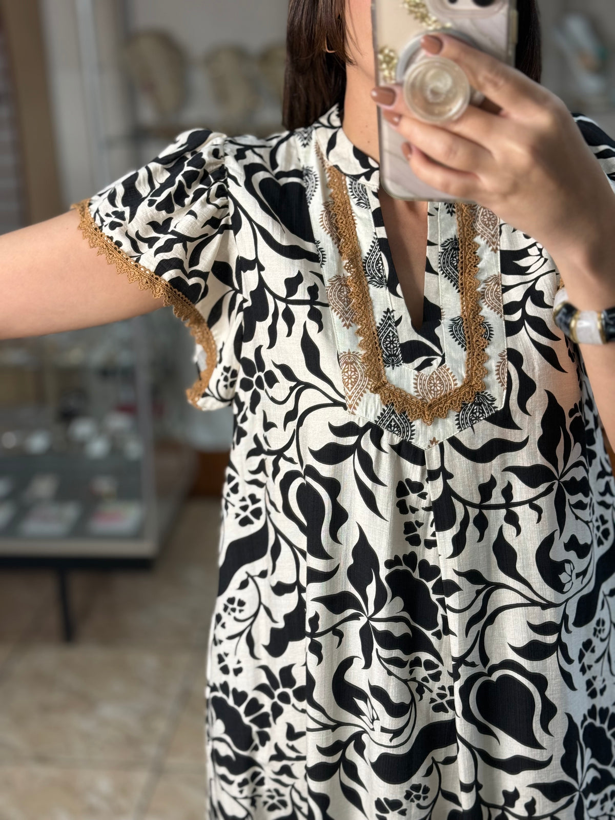 Flutter Sleeve Border Print Midi Dress