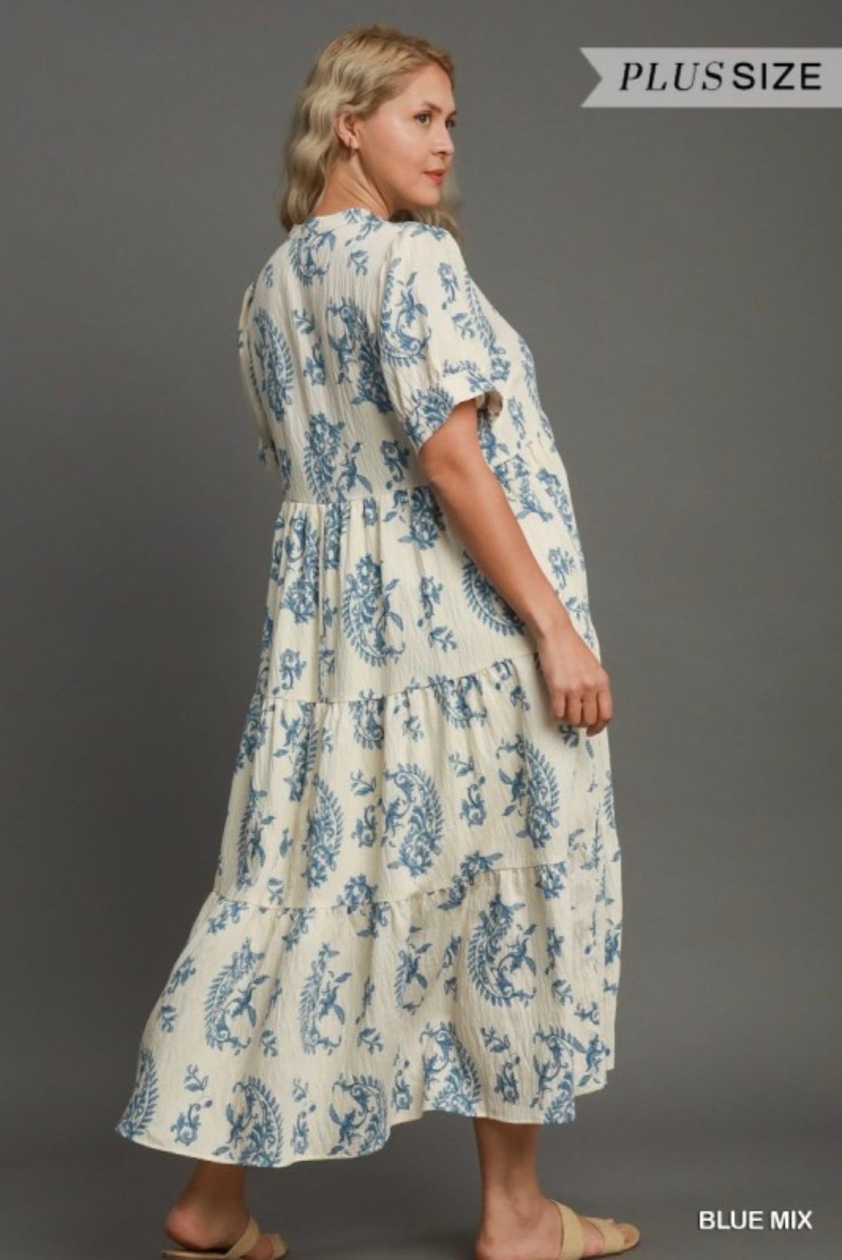 Tiered Textured Midi Dress (PLUS)