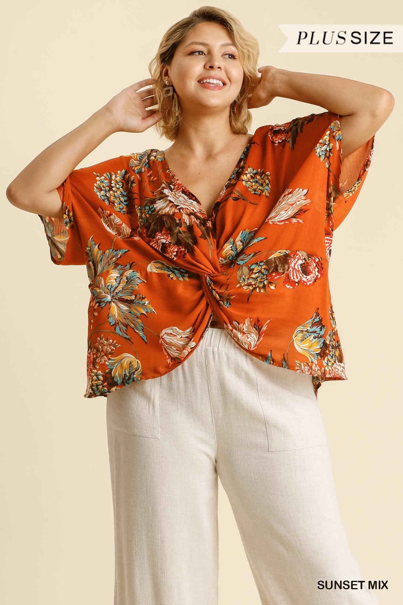 Sunset Mix Floral Print Top (PLUS)
