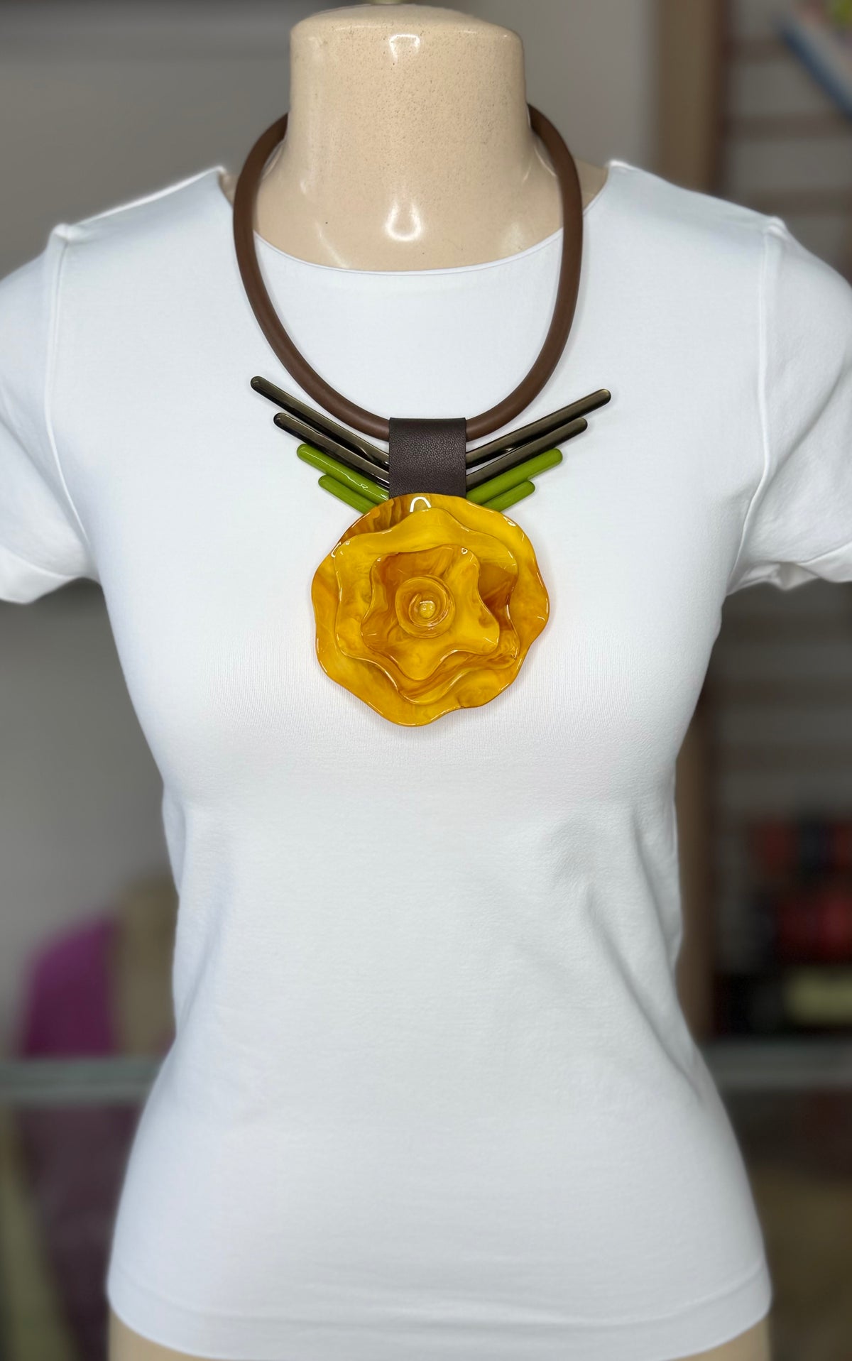 Big Flower Pendant Necklace (FINAL SALE)
