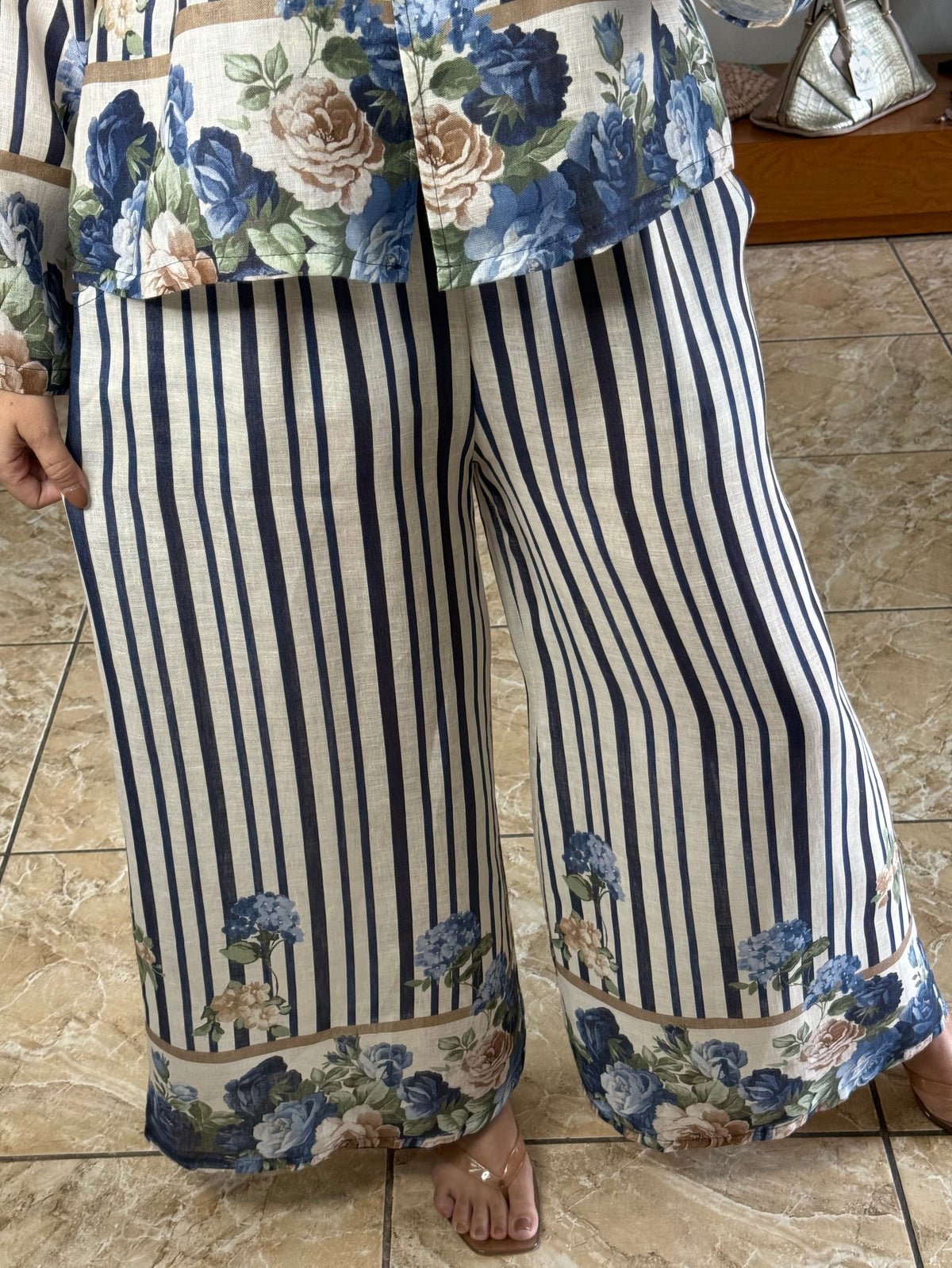 Stripes & Flowers OS Linen Set (NO RETURNS OR EXCHANGE)
